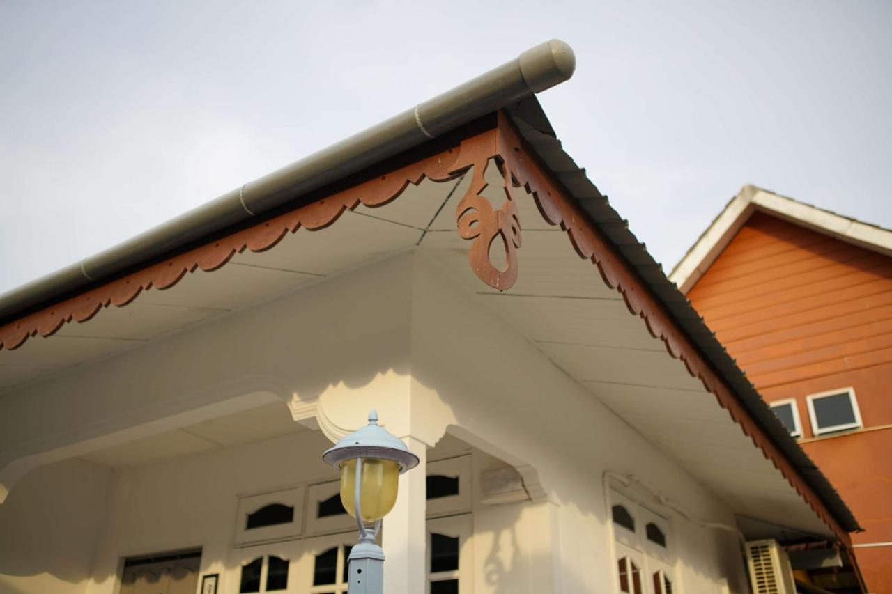 Hotel Vagary Pangkor à Pekan Pangkor Extérieur photo
