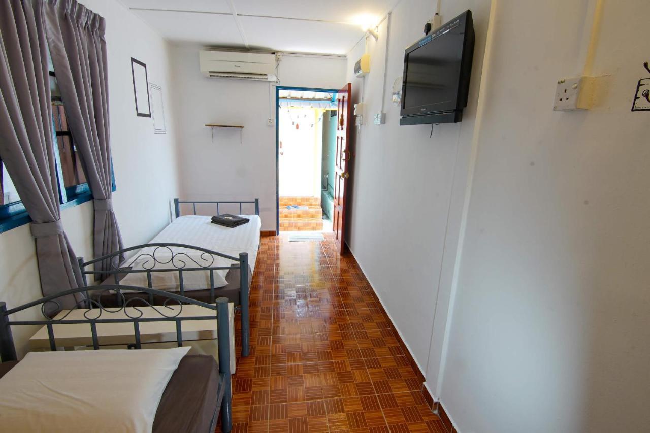 Hotel Vagary Pangkor à Pekan Pangkor Extérieur photo