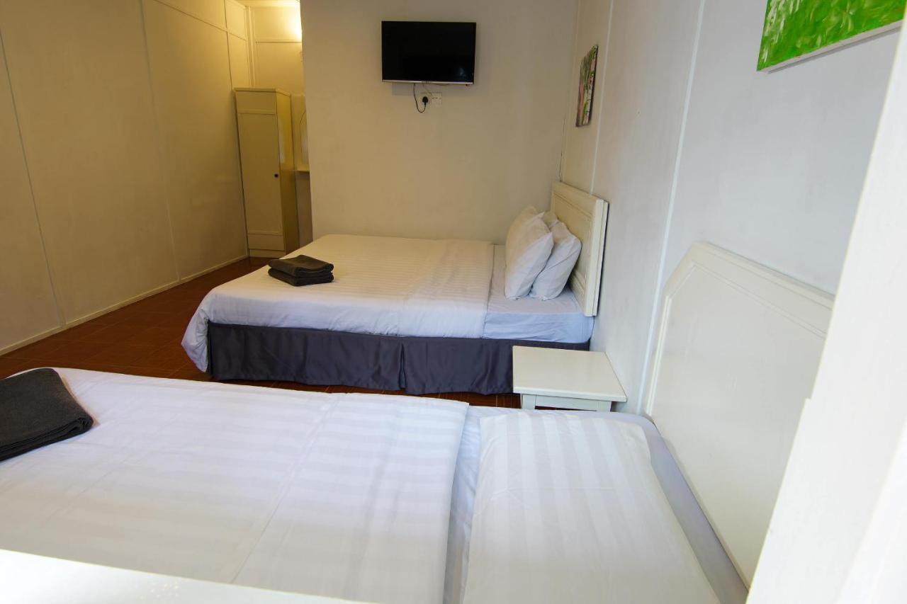 Hotel Vagary Pangkor à Pekan Pangkor Extérieur photo